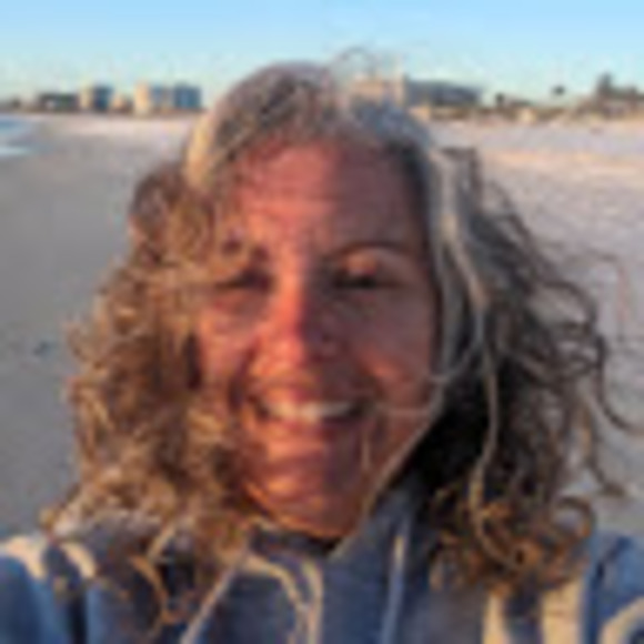 Meet your Posher, Amber - Picture 1 of 1